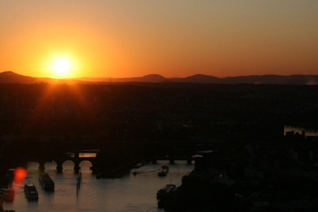 Rhein-Mosel-Eck bei Sonnenuntergang